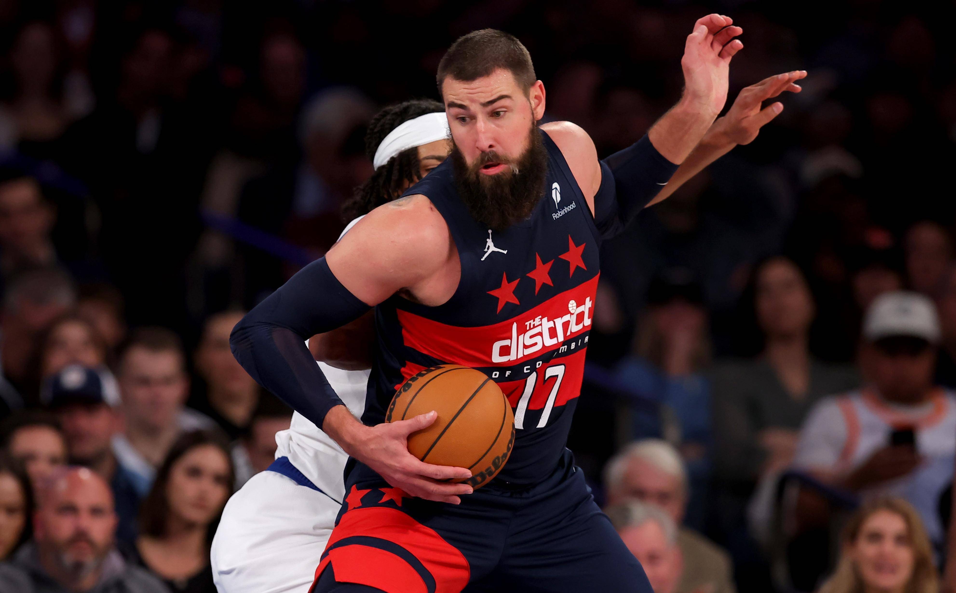 他们不仅是 他们不仅是